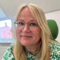 Porträttbild på Jessica Björklund.