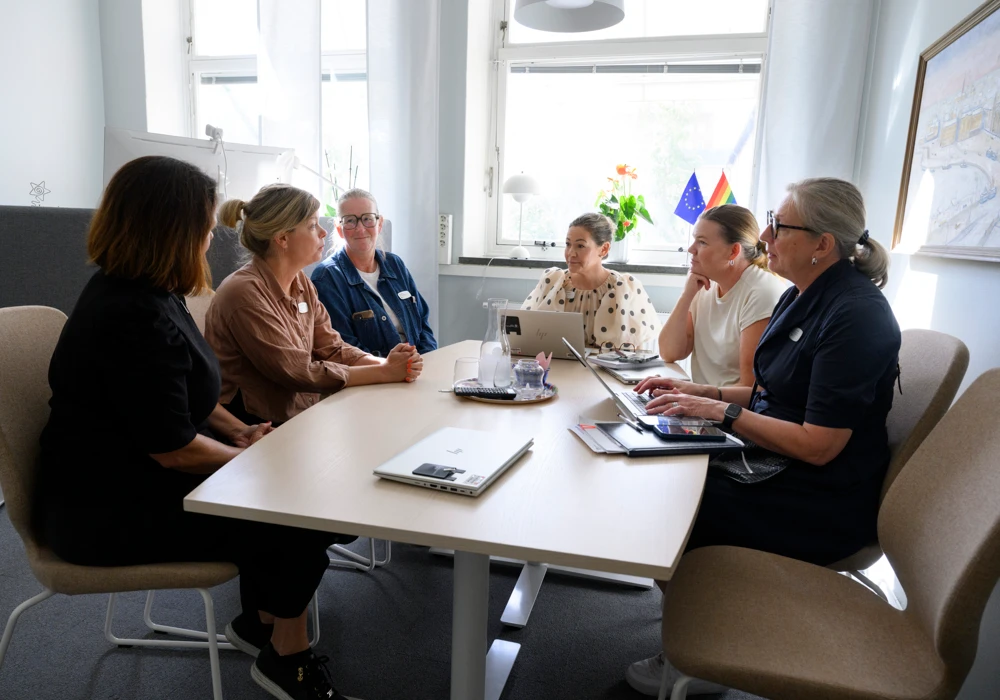 Samverkansgruppen på Rålambshovsskolan har möte för att skapa en trygg skola.