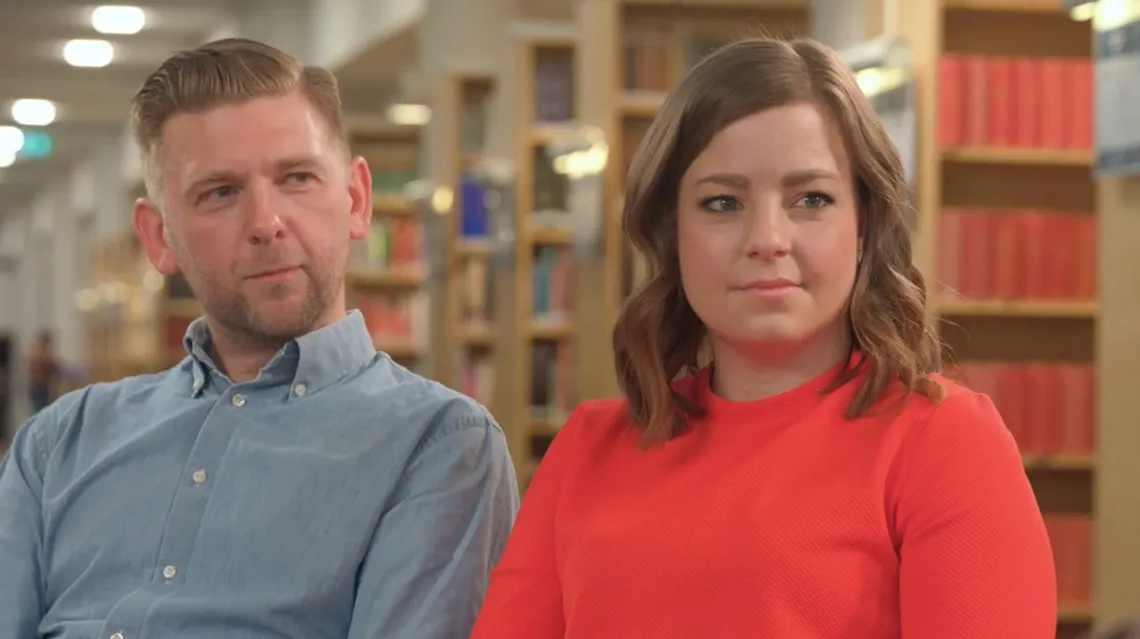 Erik Berntsson och Linda Corin i en intervjusituation.