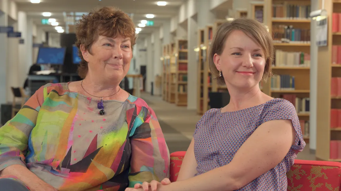 Annika Härenstam och Lisa Björk i en intervjusituation.
