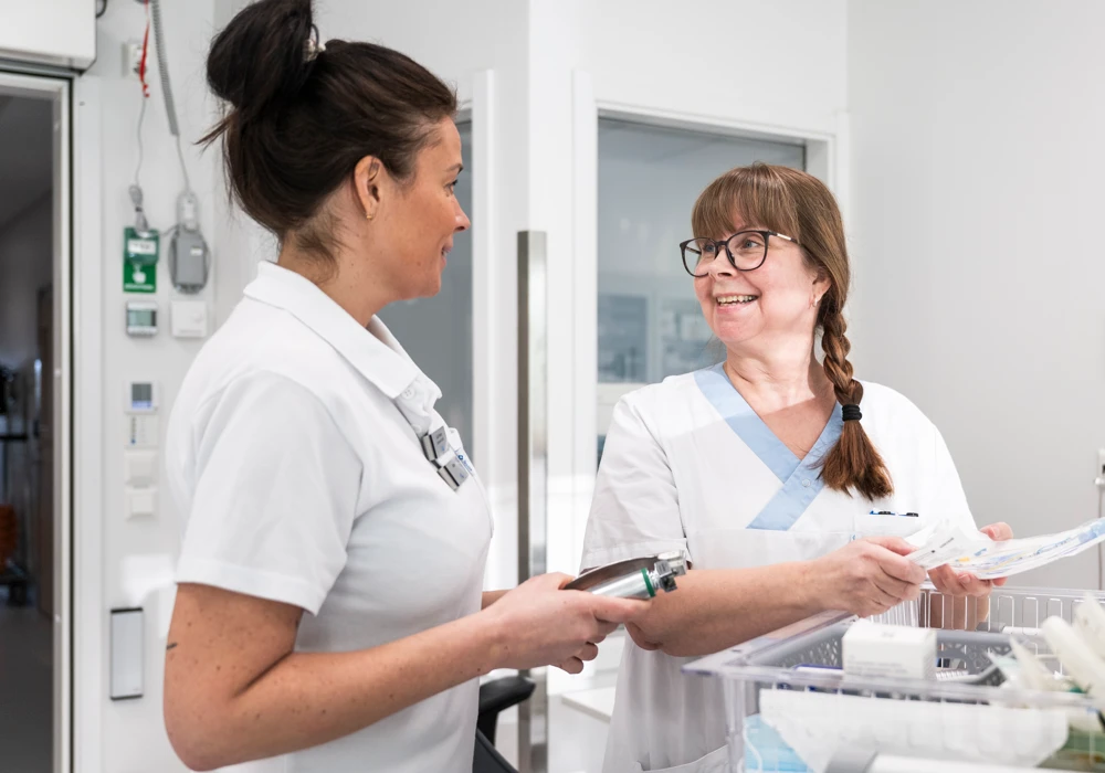 Region Norrbotten har ett nytt samverkansavtal. Här samverkar enhetschefen Lisa Persson och skyddsombudet Ilona Karlsson.